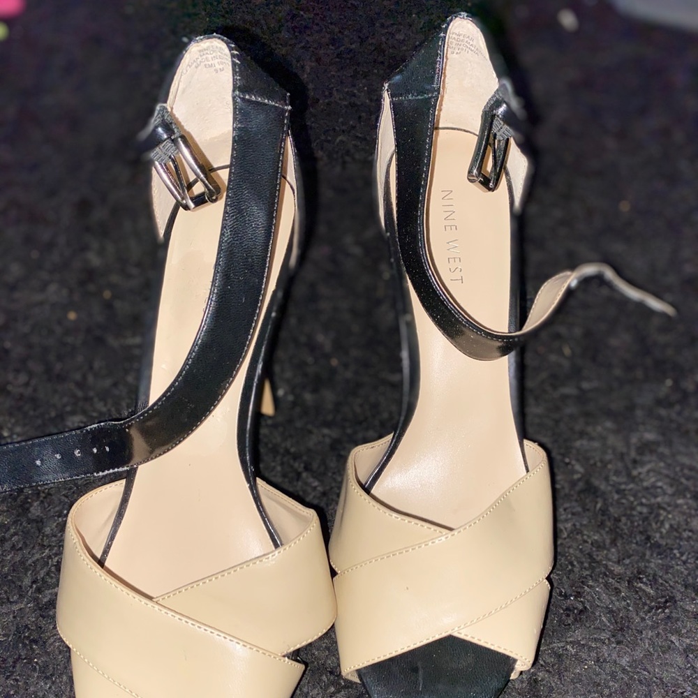 Nine West Black & Cream Heels